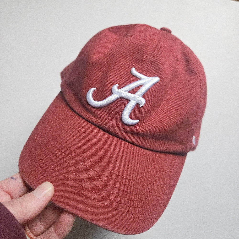 Alabama Crimson Tide "A" Logo Baseball Cap Red NCAA College Football Fitted Sz M